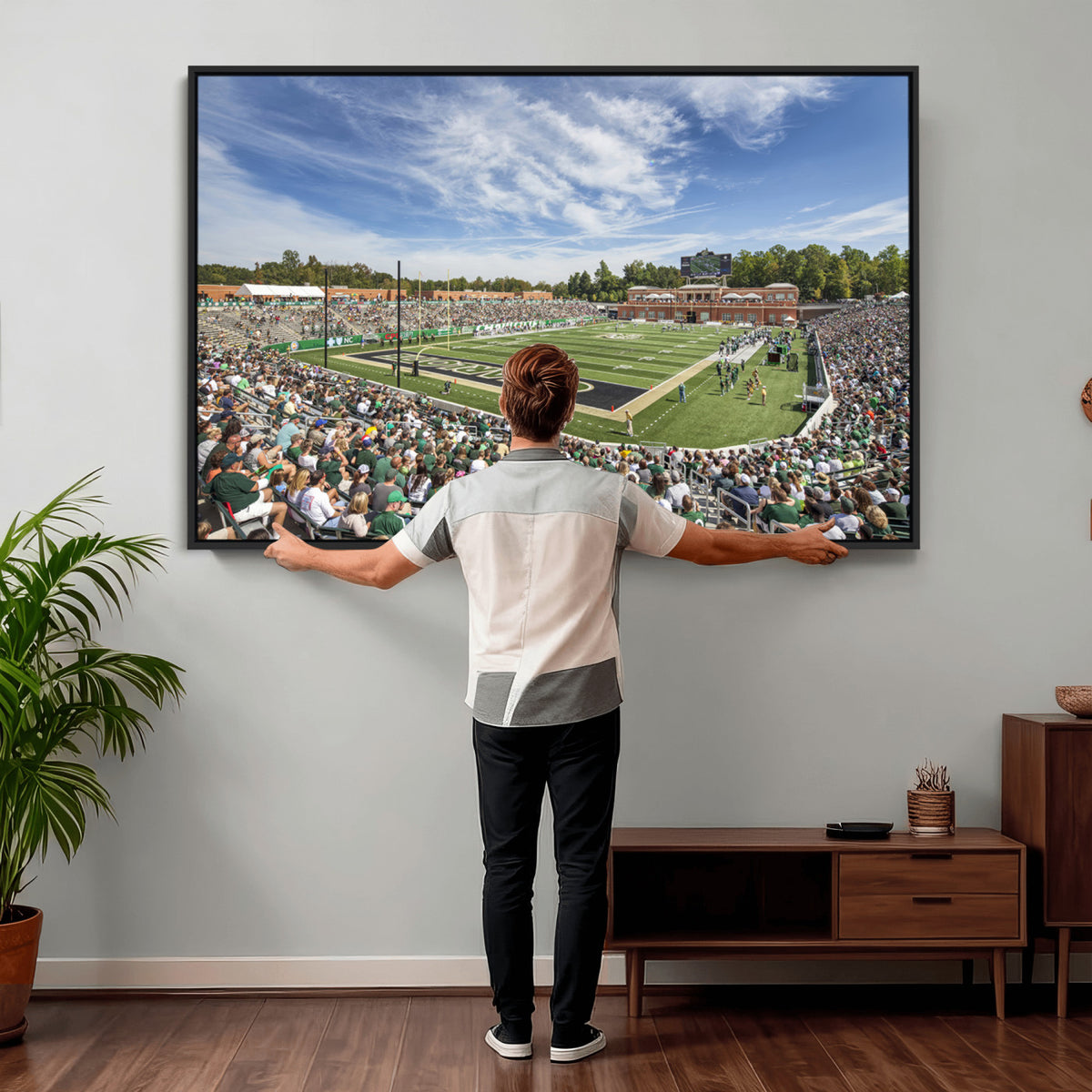 67799-MGV-CV-36X24 - University of Charlotte 49ers Football Team Print - Charlotte Jerry Richardson Stadium Canvas Print
