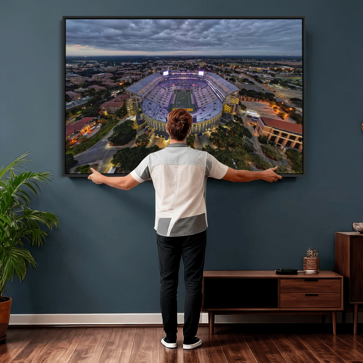 77405-MGV-CV-36X24 - The Louisiana State University Tigers Football Team Print