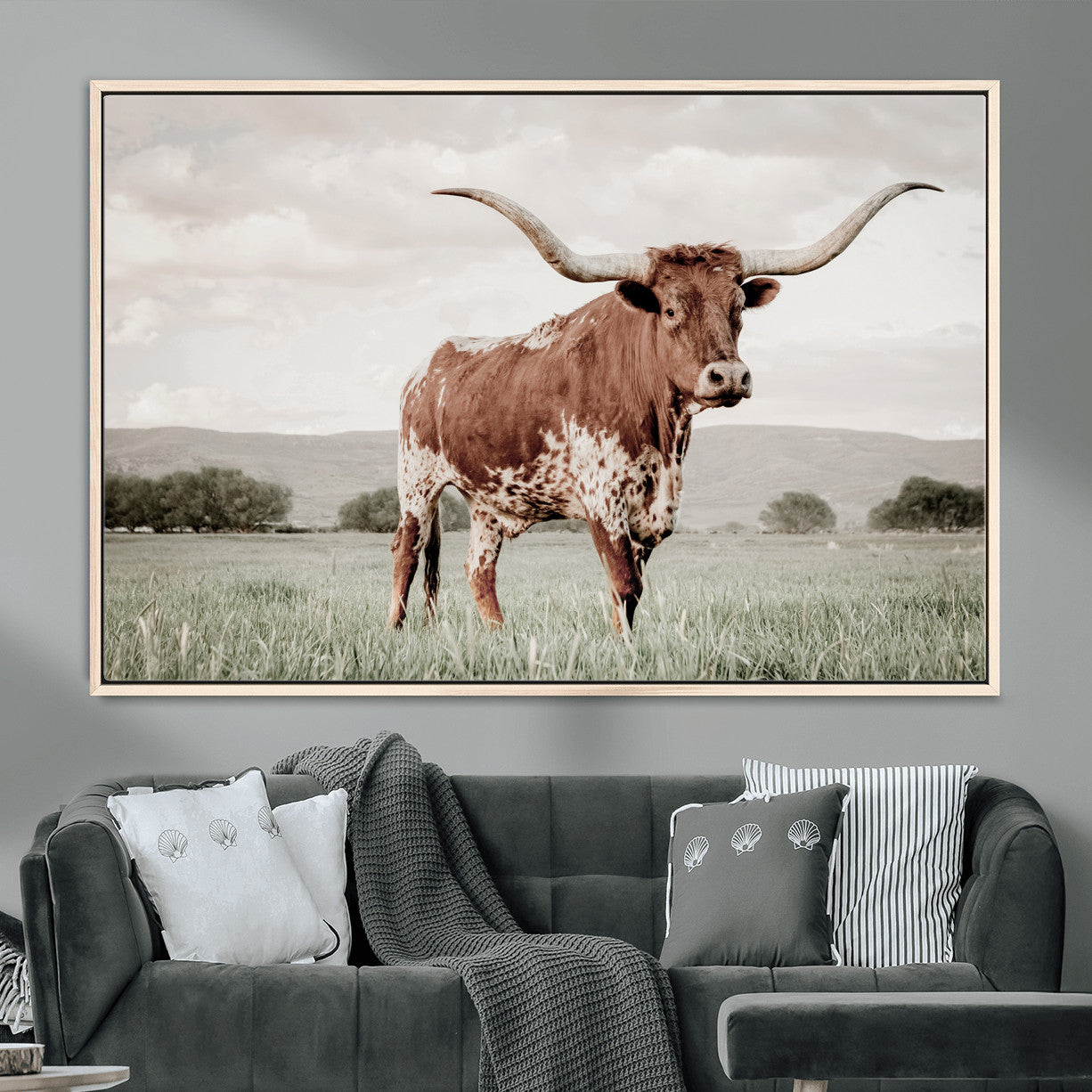 MGV-FC-36X24 - Texas Longhorn Wall Art Canvas Print, Framed Spotted Cattle Art Picture Print, Horned Bull Perfect Rustic Western Decor Artwork