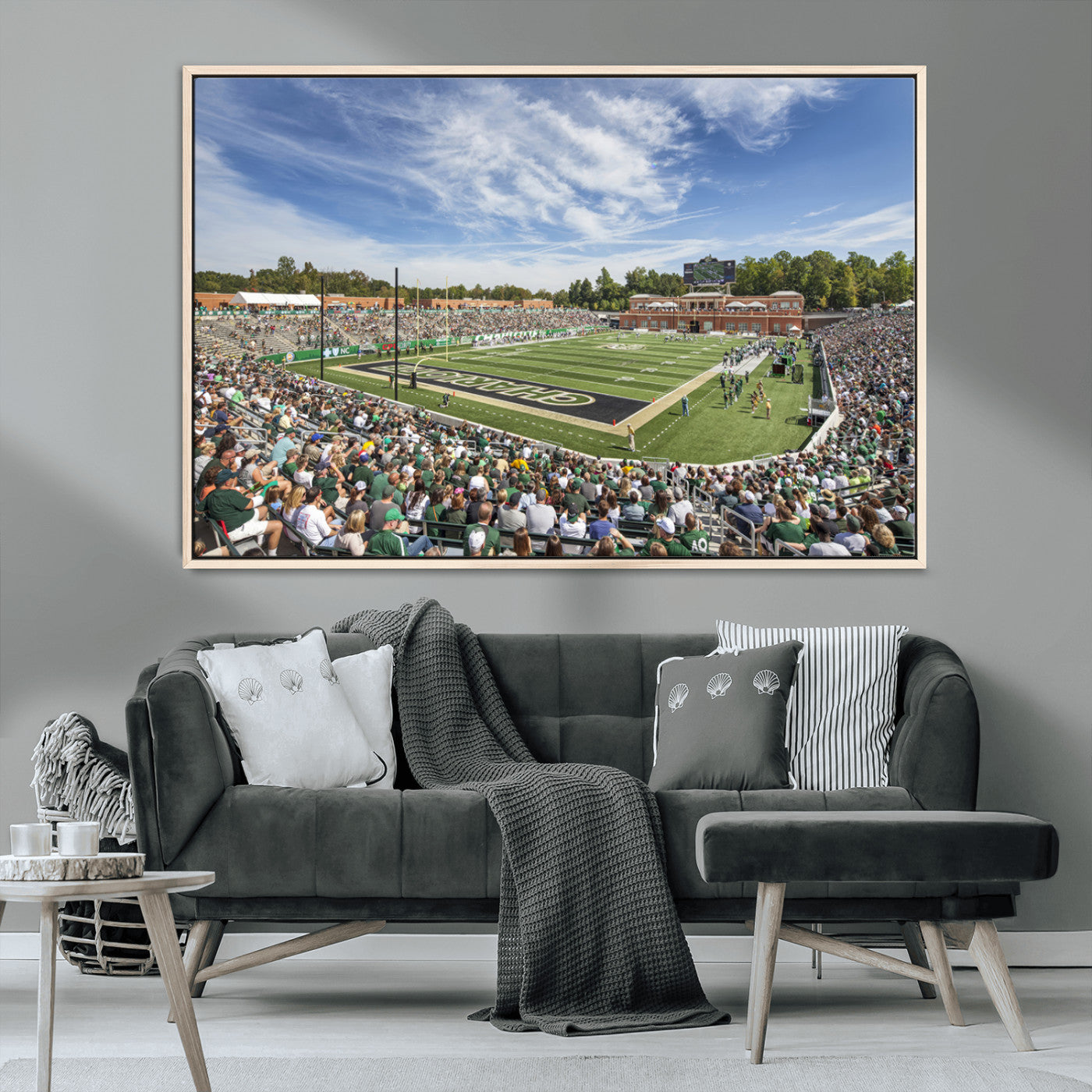 MGV-FC-36X24 - University of Charlotte 49ers Football Team Print - Charlotte Jerry Richardson Stadium Canvas Print