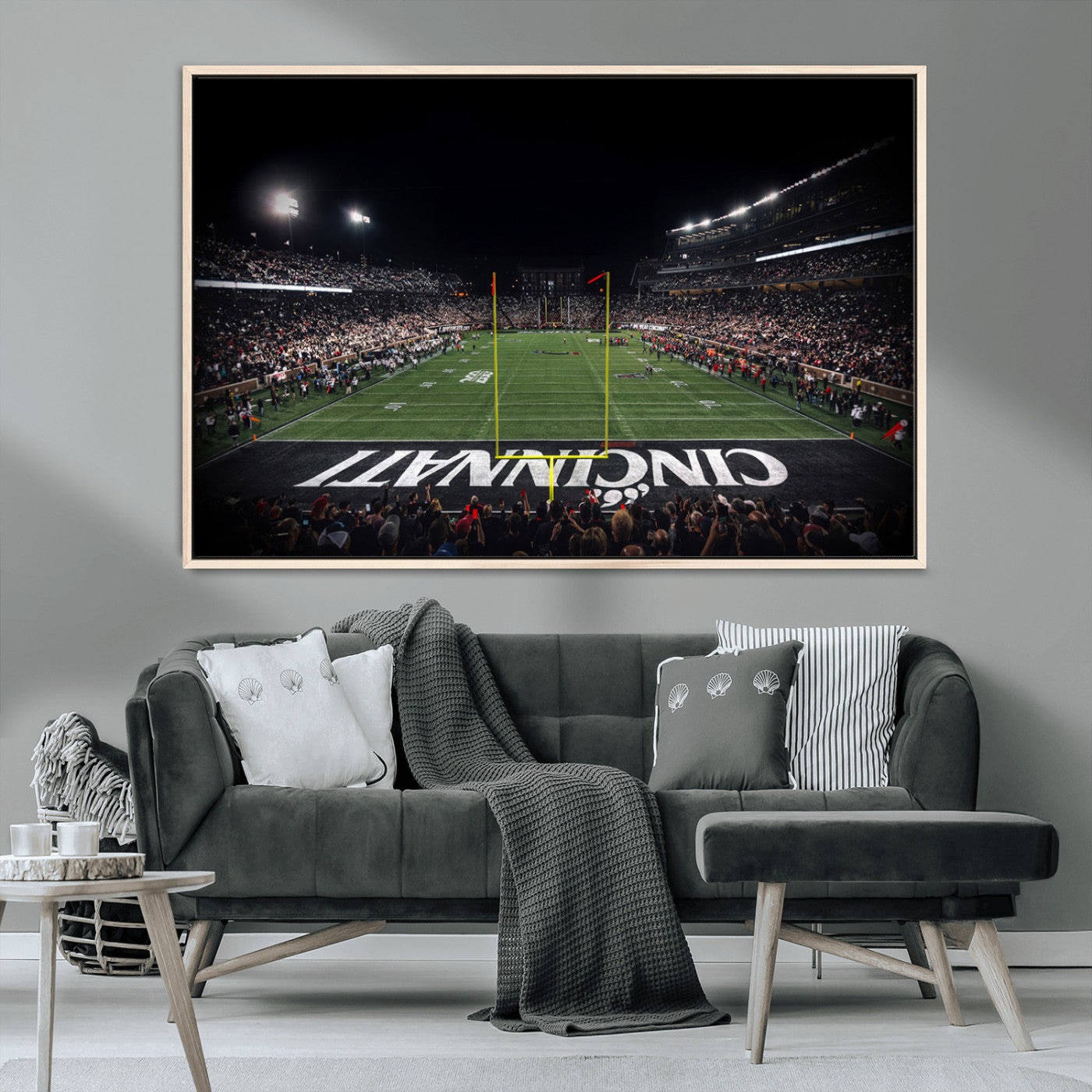 MGV-FC-36X24 - Cincinnati Bearcats Football Team Print - Nippert Stadium Wall Art Canvas Print