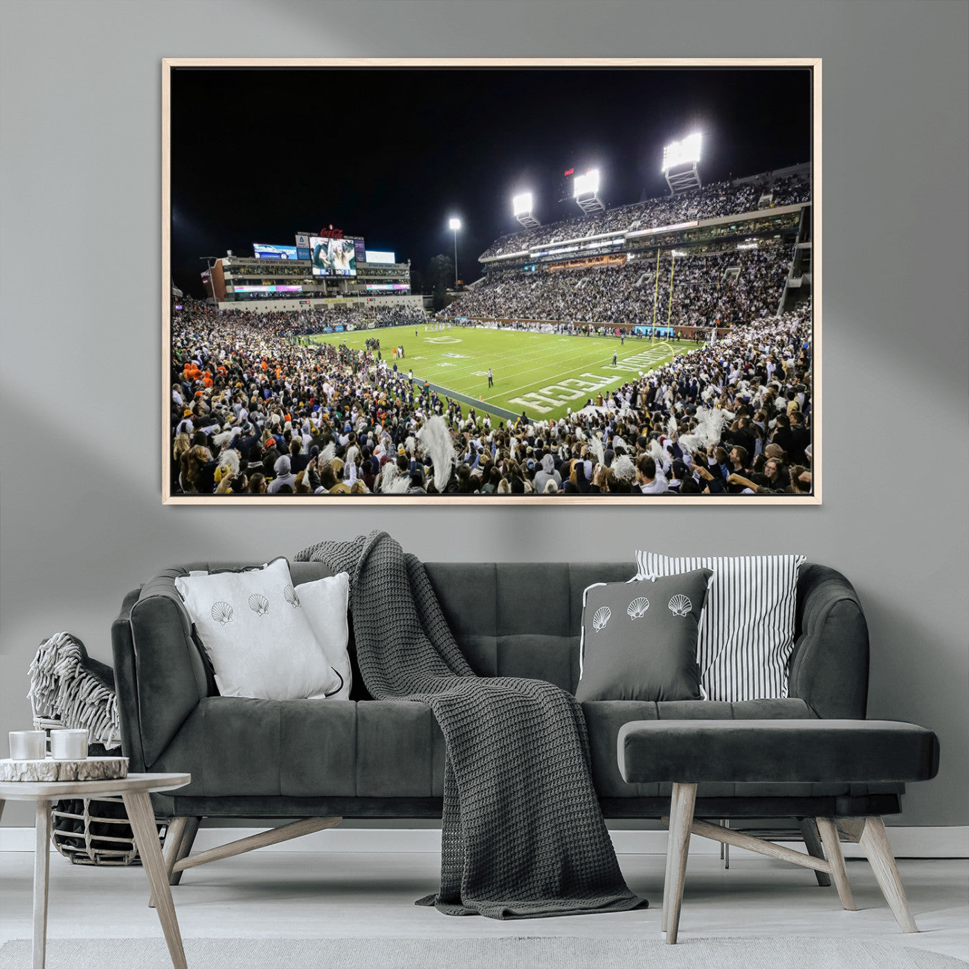 MGV-FC-36X24 - Georgia Tech Yellow Jackets Football Team Print - Atlanta Bobby Dodd Stadium Wall Art Canvas Print