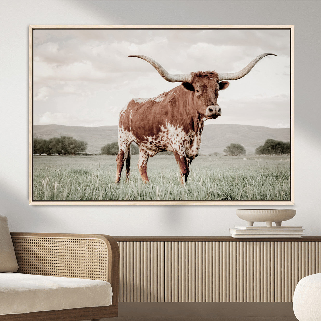 MGV-FC-36X24 - Texas Longhorn Wall Art Canvas Print, Framed Spotted Cattle Art Picture Print, Horned Bull Perfect Rustic Western Decor Artwork