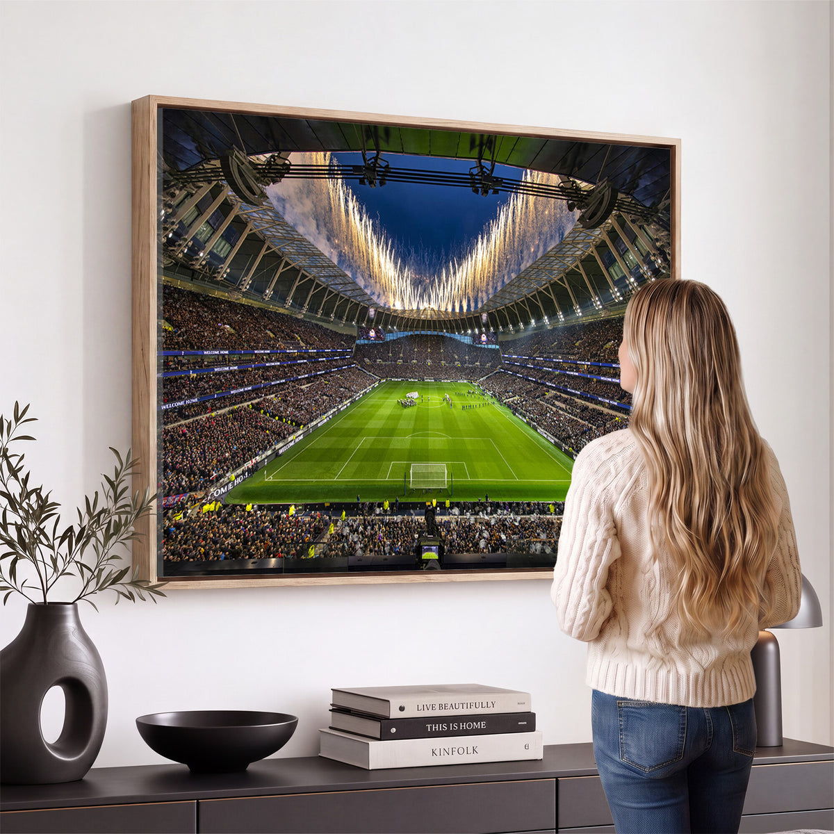 40157-MGV-CV-36X24 - Tottenham Hotspur Football Team Print, London Tottenham Hotspur Stadium Wall Art