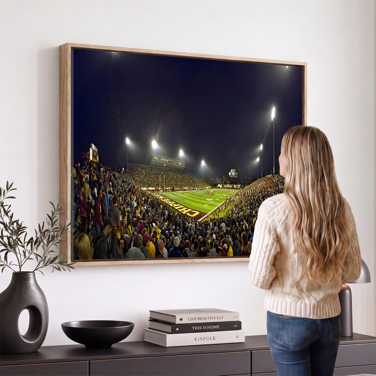 45619-MGV-CV-36X24 - Central Michigan University Chippewas Canvas Wall Art, Football Team Print - Mount Pleasant
