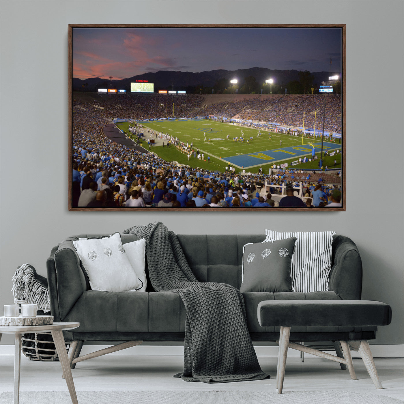 MGV-FC-36X24 - UCLA Bruins Football Team Print - Pasadena Rose Bowl Stadium Wall Art Canvas Print