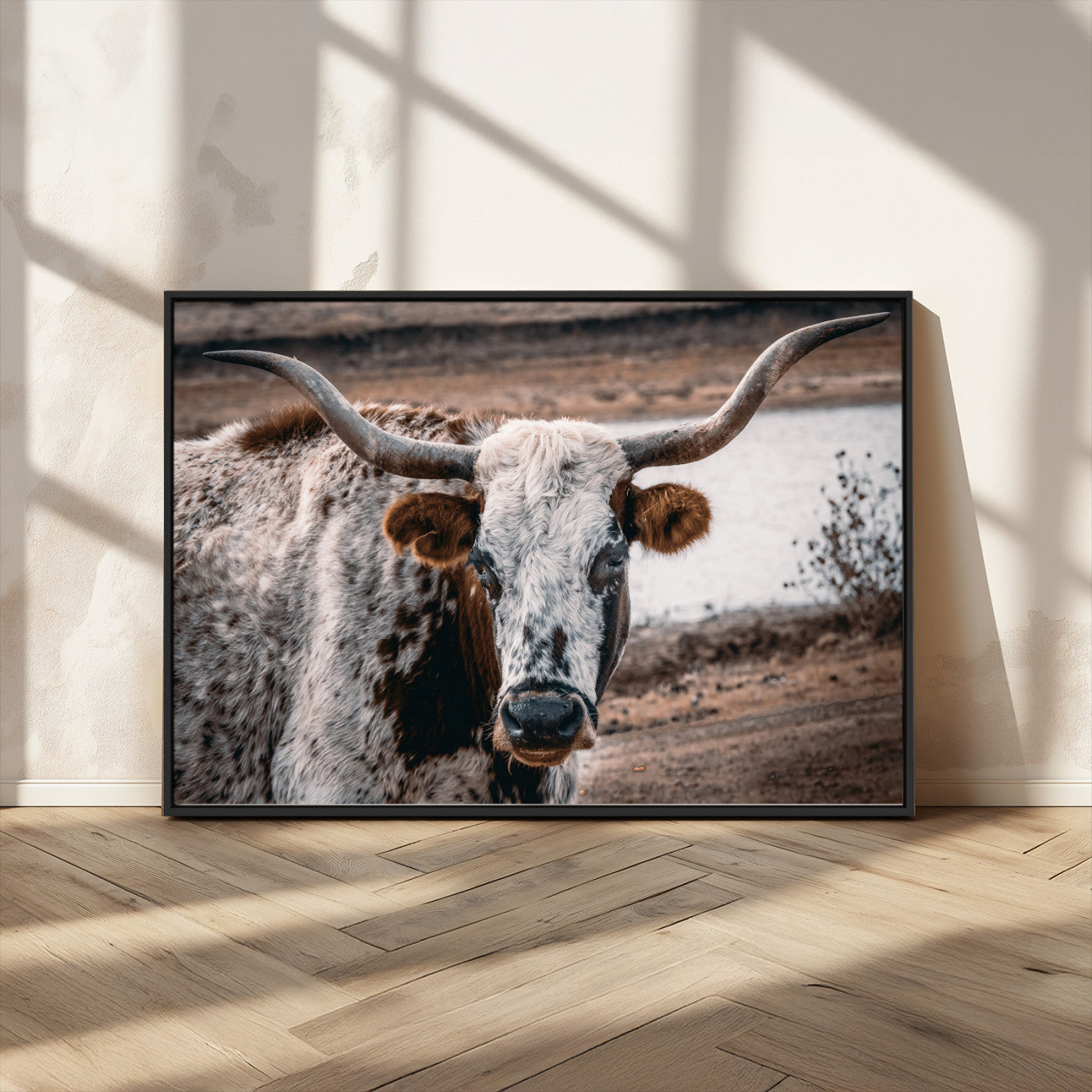 MGV-FC-36X24 - Texas Longhorn Wall Art Canvas Print, Framed Spotted Cow Art Picture Print, Horned Cattle Perfect Rustic Western Decor Artwork