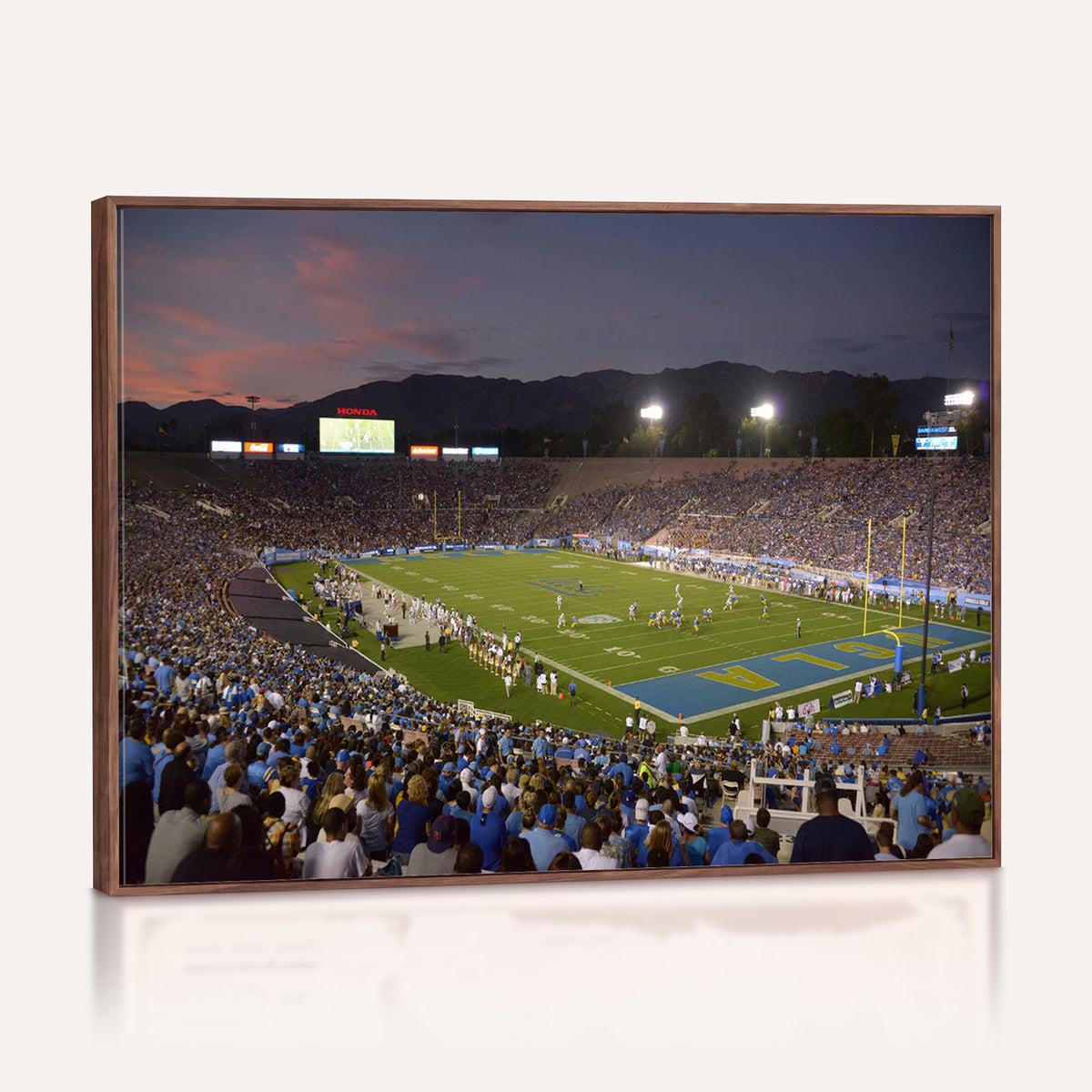 90359-MGV-CV-36X24 - UCLA Bruins Football Team Print - Pasadena Rose Bowl Stadium Wall Art Canvas Print