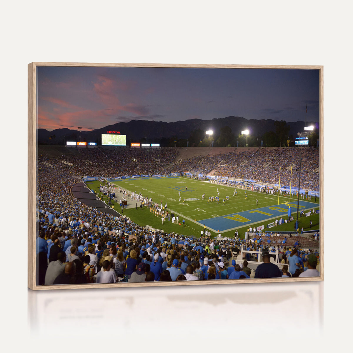 90359-MGV-CV-36X24 - UCLA Bruins Football Team Print - Pasadena Rose Bowl Stadium Wall Art Canvas Print