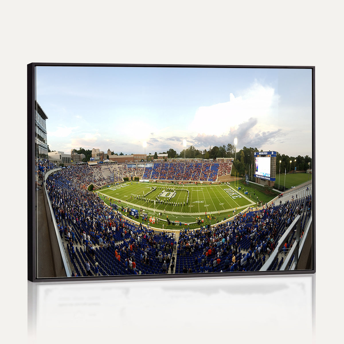 44850-MGV-CV-36X24 - The Duke University Blue Devils Football Team Print, Durham