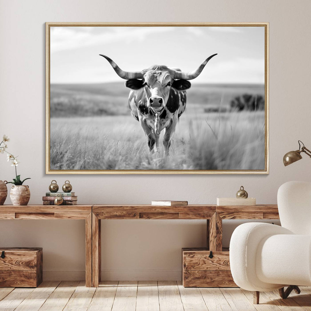 Texas Cow Longhorn Canvas Print, perfect for farmhouse décor.