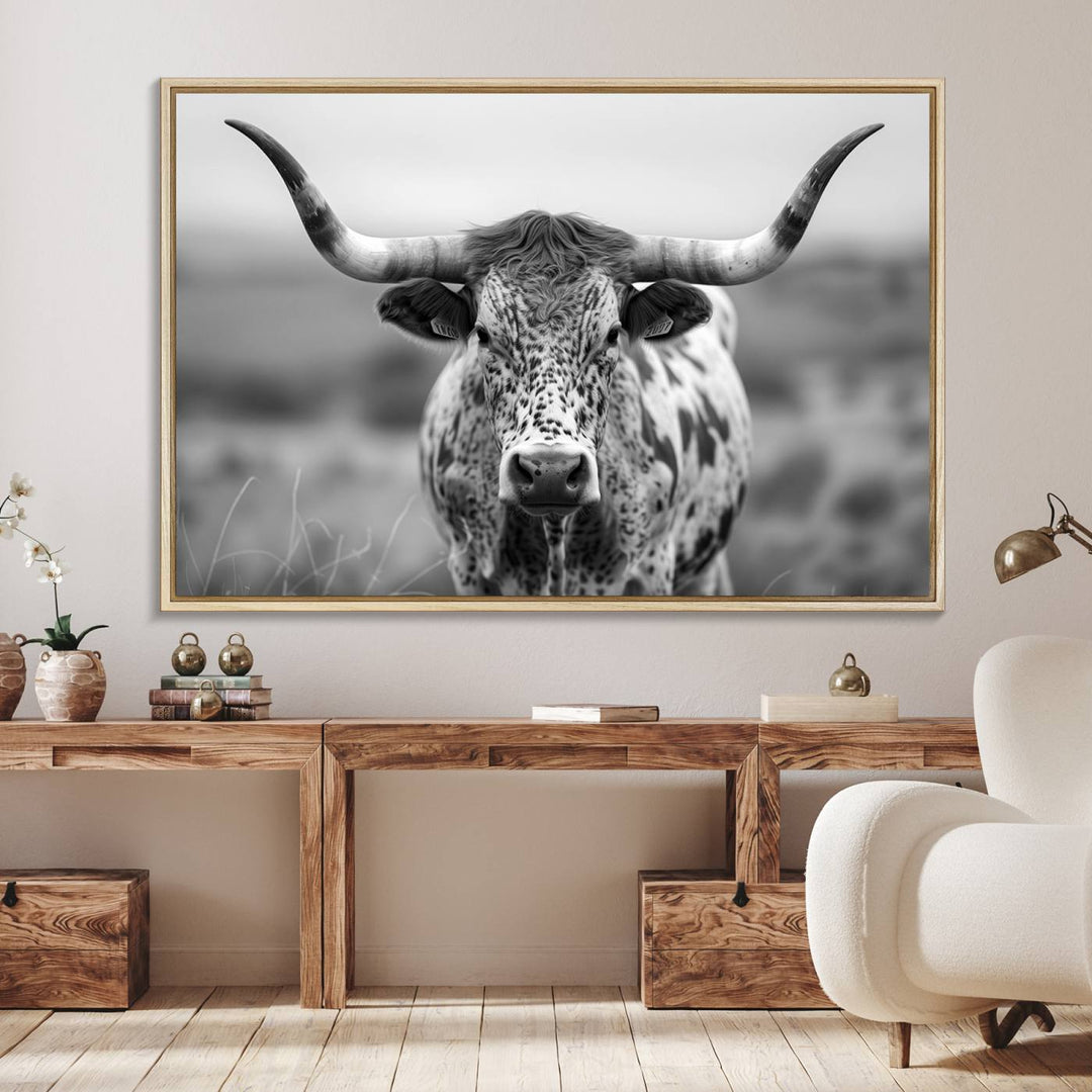 Texas Cow Longhorn Art, ideal for farmhouse decor.