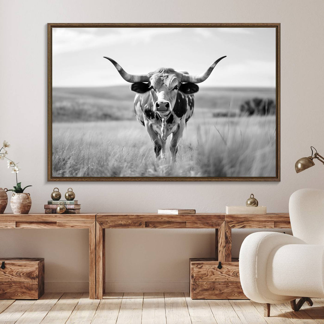 Texas Cow Longhorn Canvas Print, perfect for farmhouse décor.