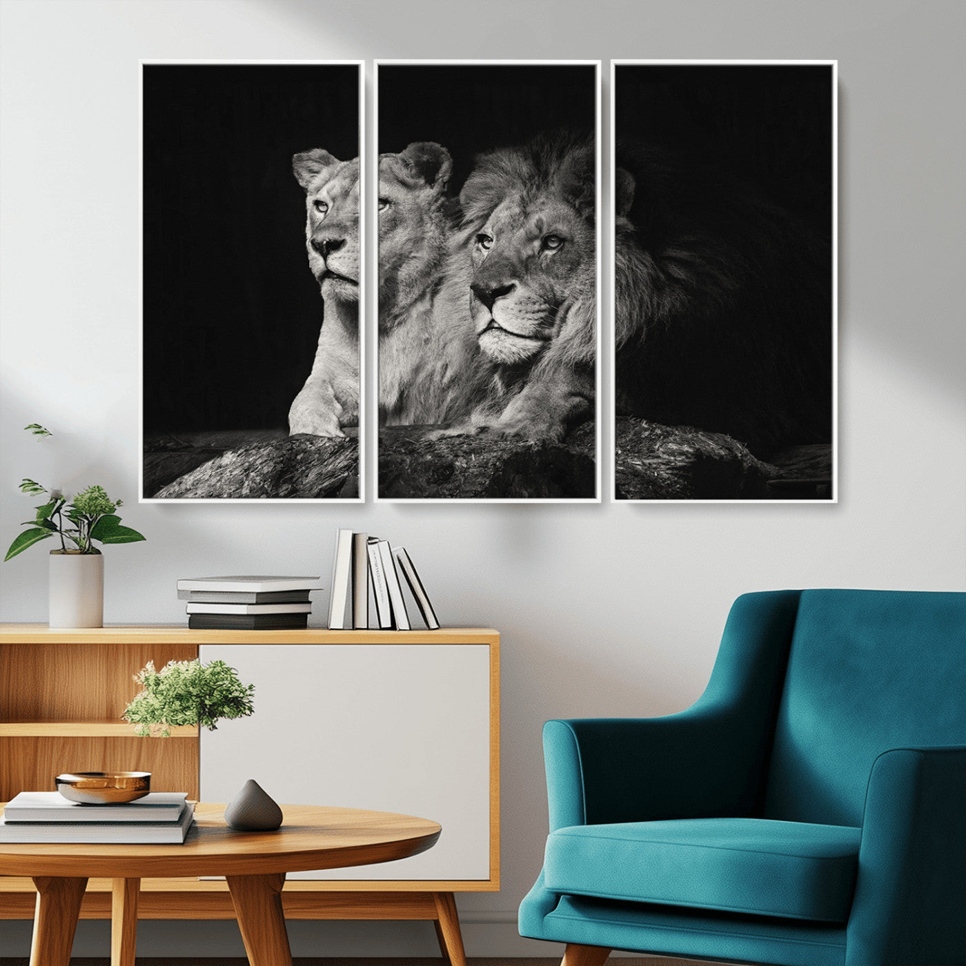 MGV-FC-48X32-3P - Lion Couple Canvas Wall Art Print – Elegant Wildlife Portrait in Black and White Lion Family – Ready to Hang
