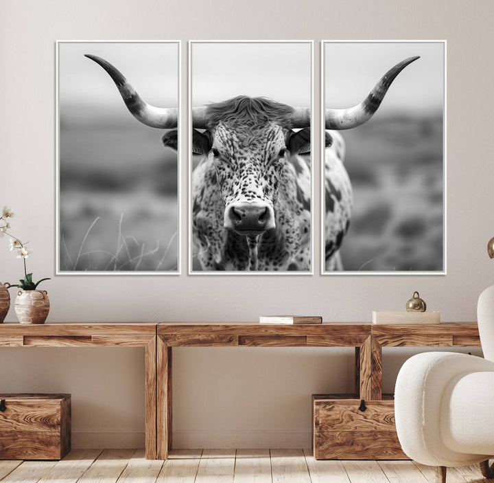 Texas Cow Longhorn Art, ideal for farmhouse decor.