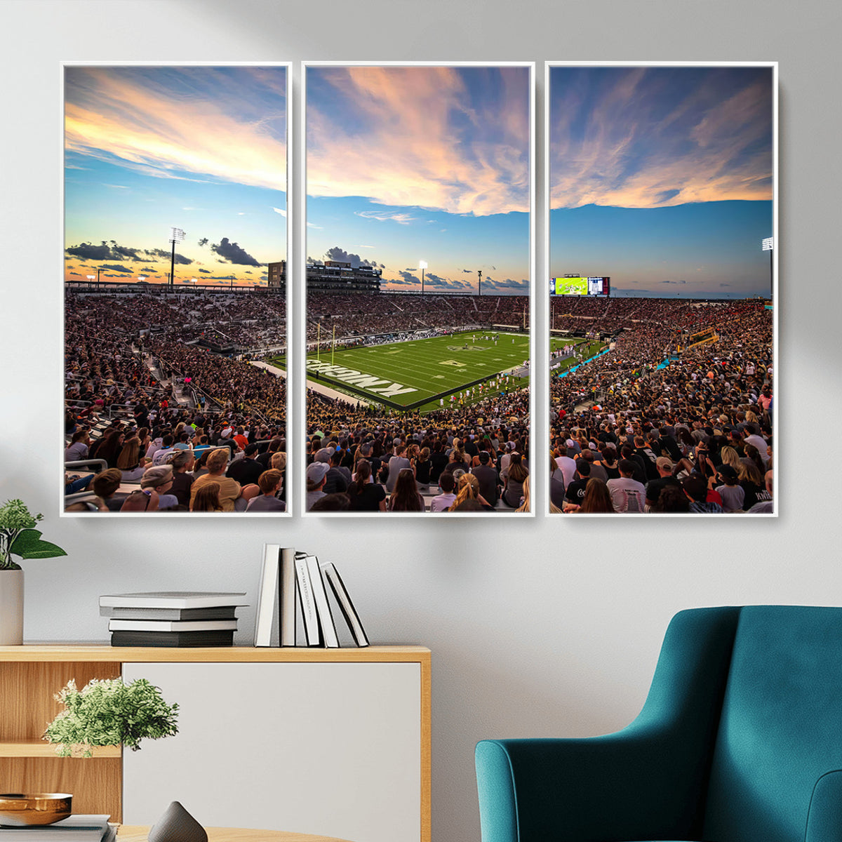 50243-MGV-CV-36X24 - UCF Knights Football Team Print - Orlando FBC Mortgage Stadium Wall Art Canvas Print