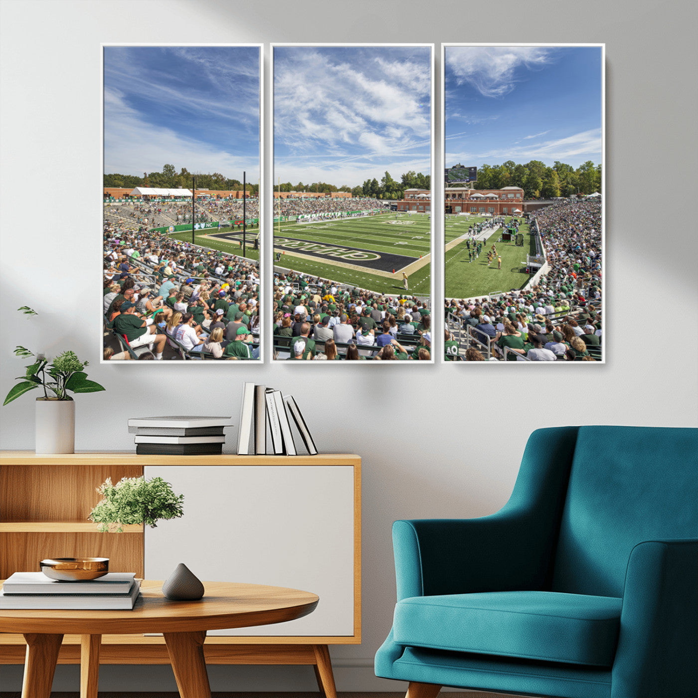 MGV-FC-48X32-3P - University of Charlotte 49ers Football Team Print - Charlotte Jerry Richardson Stadium Canvas Print