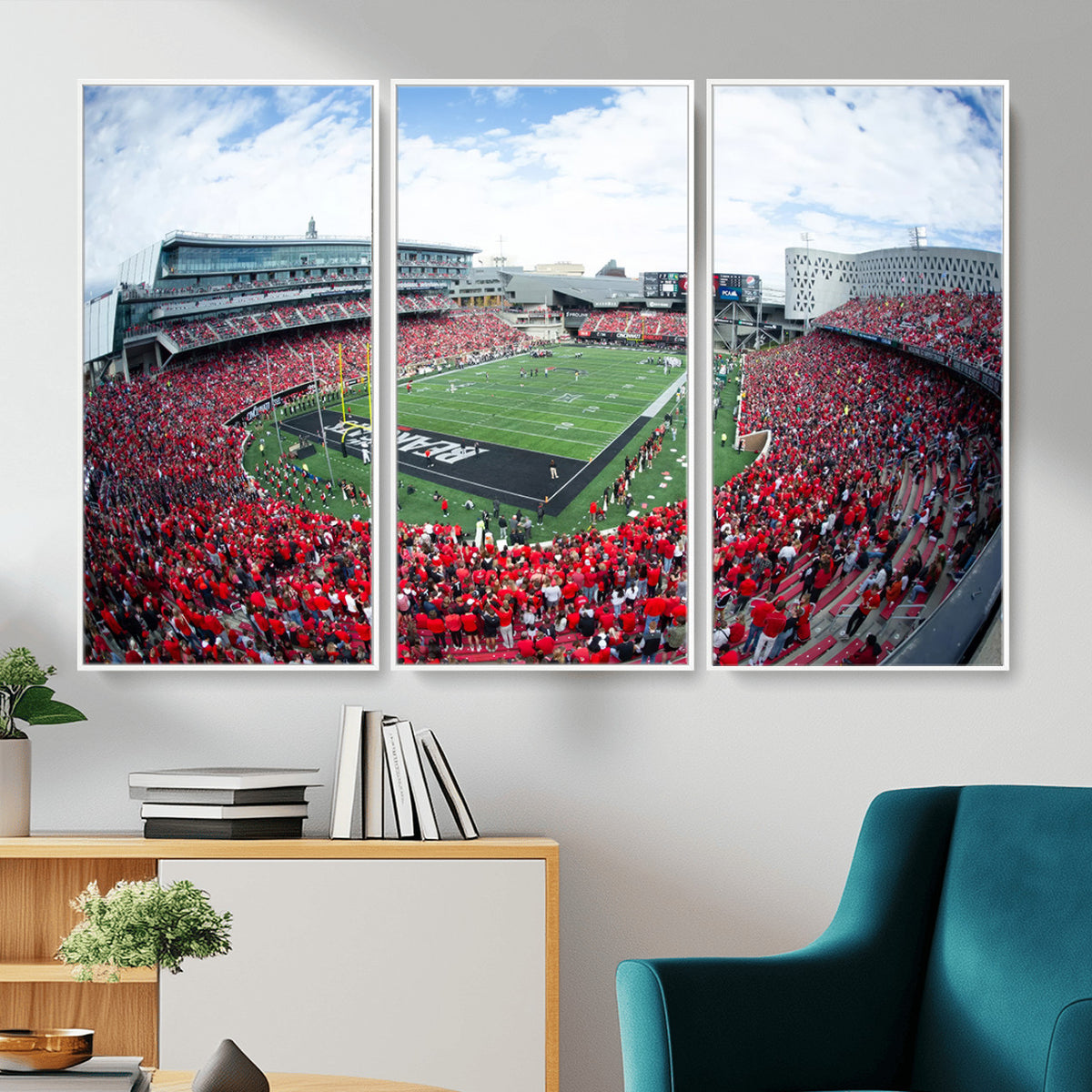 54070-MGV-CV-36X24 - Cincinnati Bearcats Football Team Print - Nippert Stadium Wall Art Canvas Print