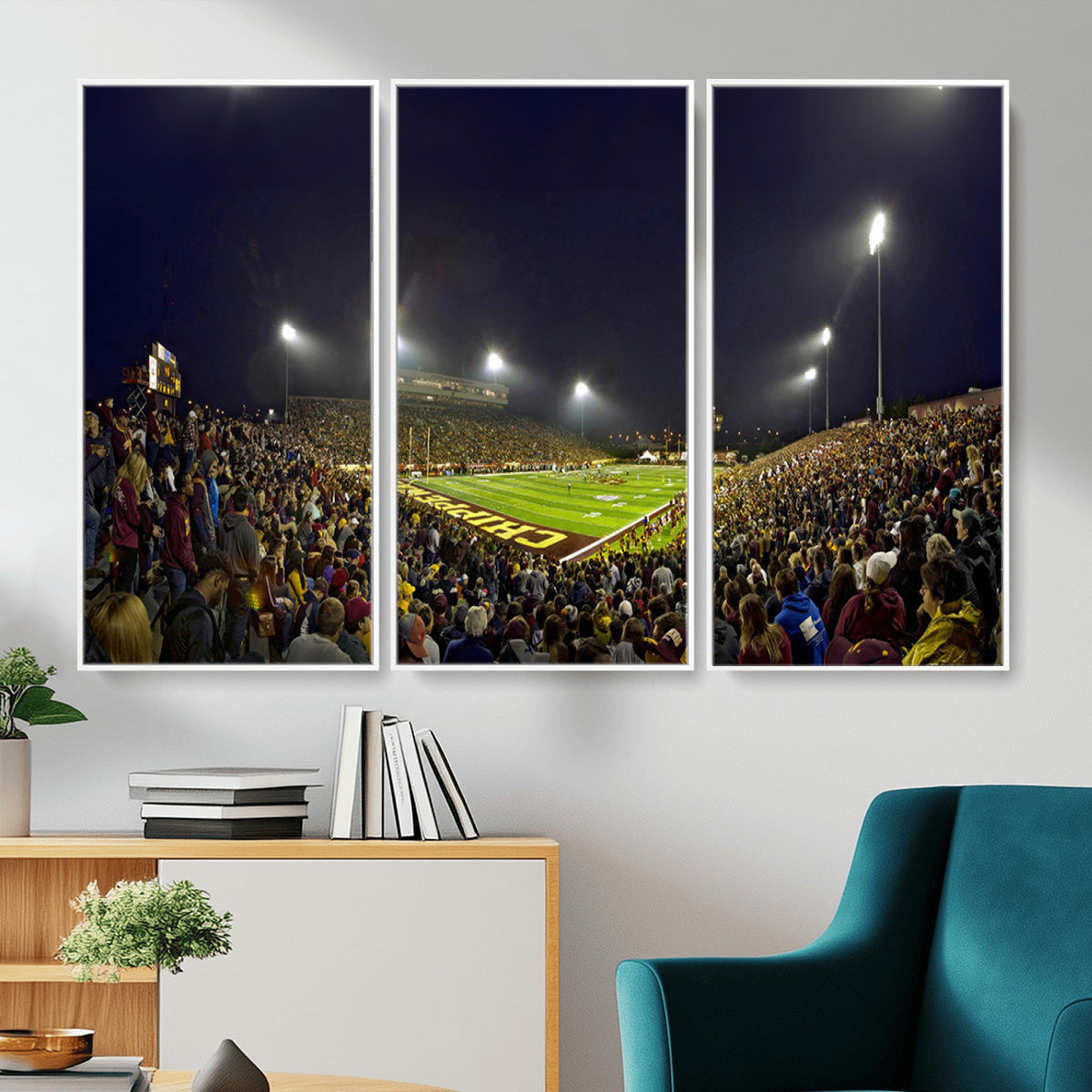 45619-MGV-CV-36X24 - Central Michigan University Chippewas Canvas Wall Art, Football Team Print - Mount Pleasant