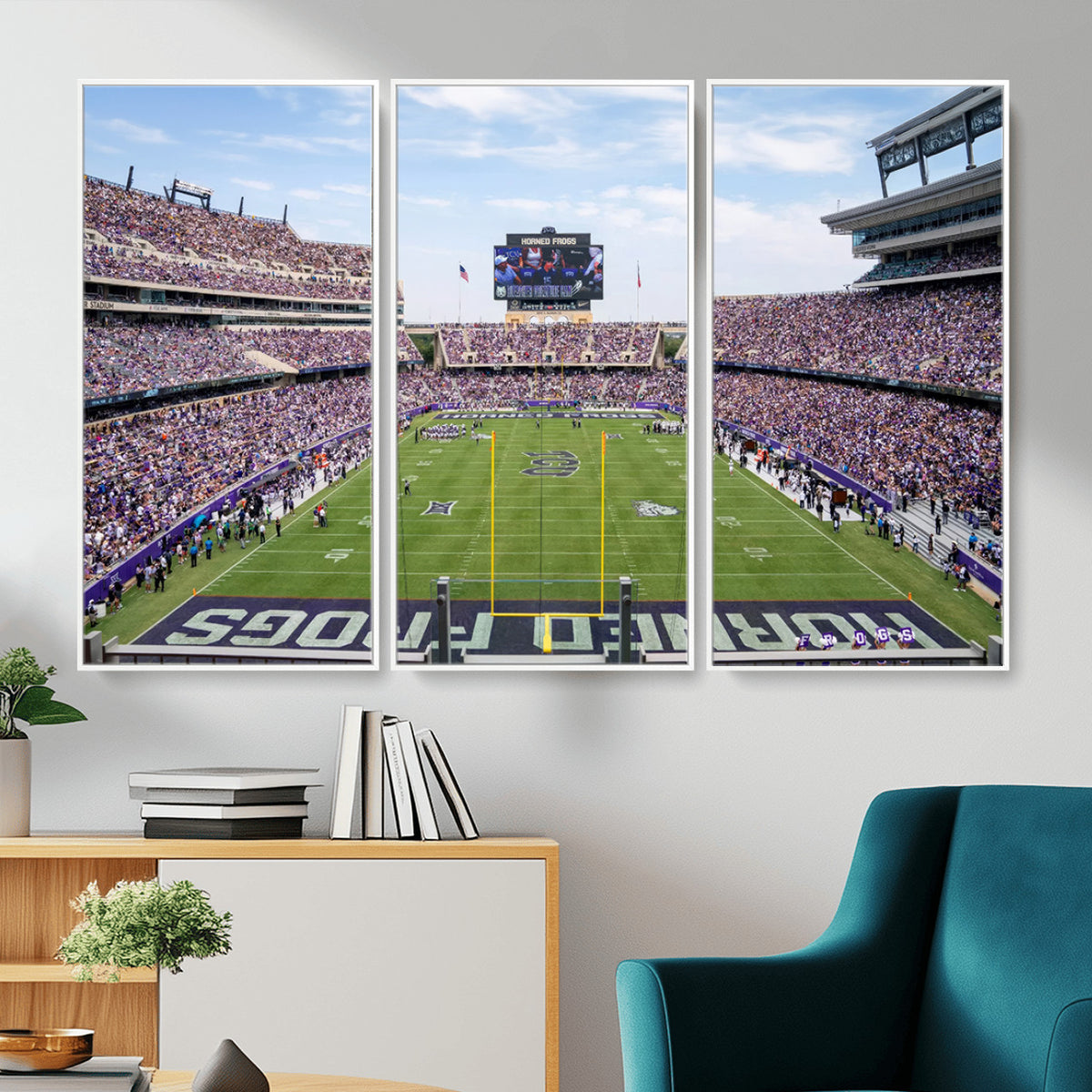 27650-PAN-FL-20X10 - TCU Horned Frogs Football Team Print - Fort Worth Amon G. Carter Stadium Wall Art Canvas Print