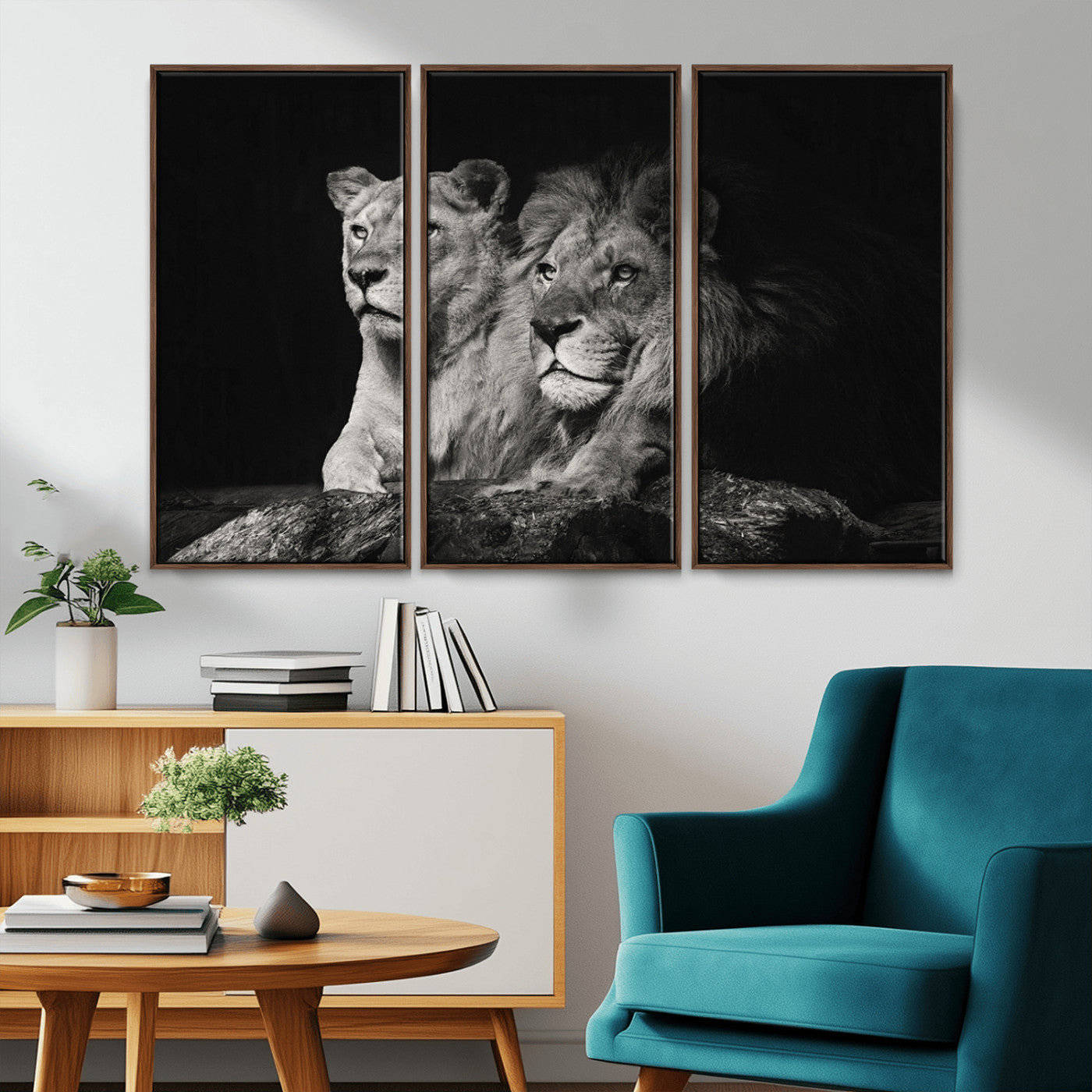 MGV-FC-48X32-3P - Lion Couple Canvas Wall Art Print – Elegant Wildlife Portrait in Black and White Lion Family – Ready to Hang