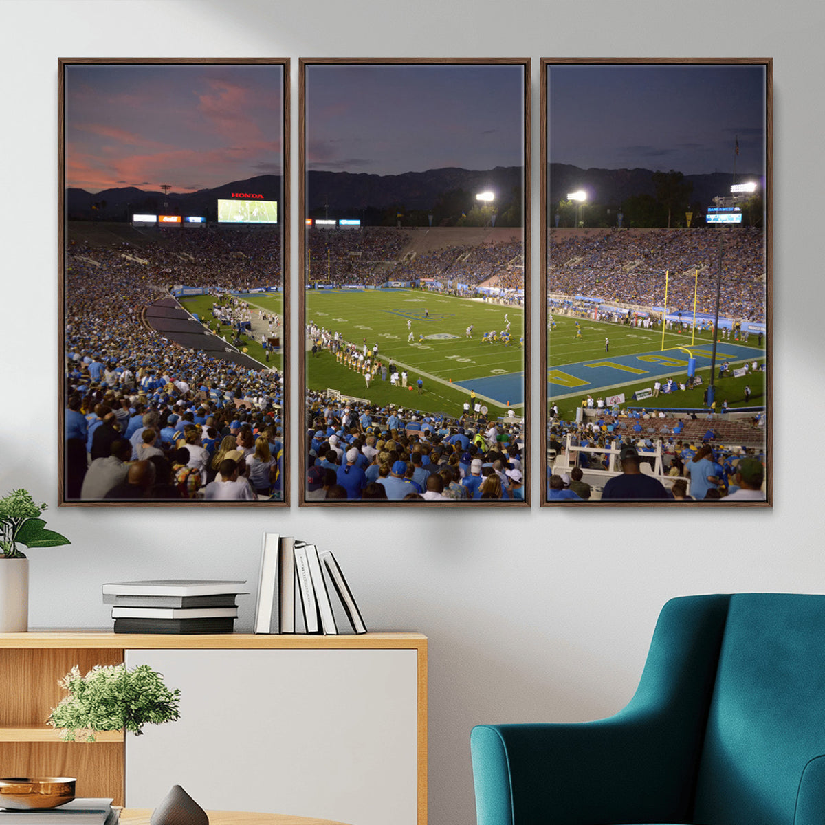90359-MGV-CV-36X24 - UCLA Bruins Football Team Print - Pasadena Rose Bowl Stadium Wall Art Canvas Print