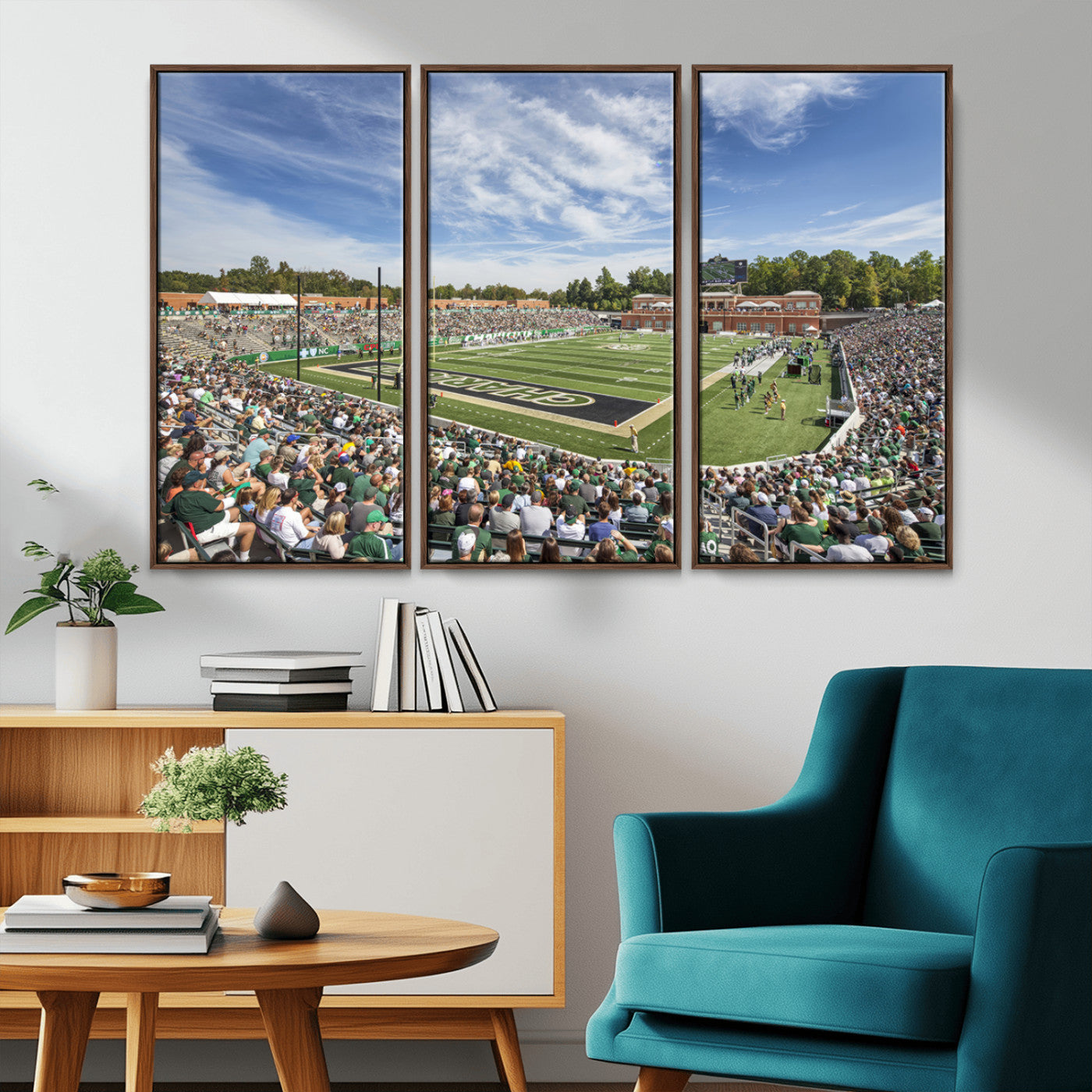 MGV-FC-48X32-3P - University of Charlotte 49ers Football Team Print - Charlotte Jerry Richardson Stadium Canvas Print