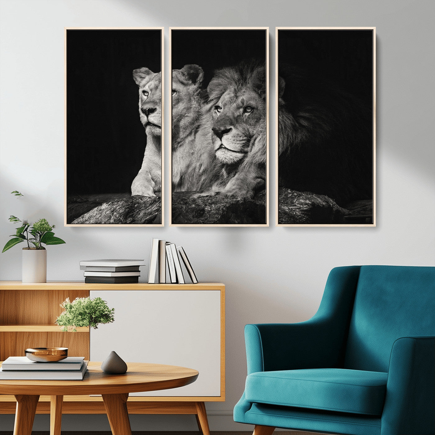 MGV-FC-48X32-3P - Lion Couple Canvas Wall Art Print – Elegant Wildlife Portrait in Black and White Lion Family – Ready to Hang
