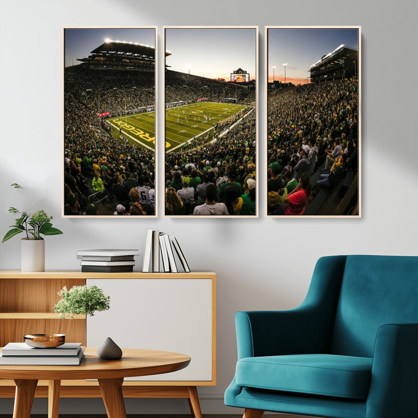 MGV-FC-48X32-3P - Oregon Stadium Canvas Wall Art - Captivating Game Day Scene at Autzen Stadium, Oregon Ducks Football