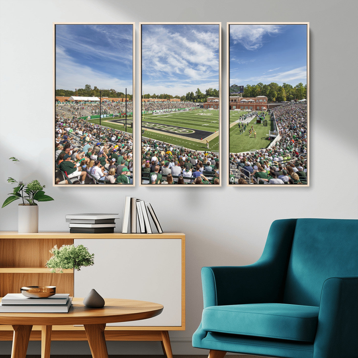 MGV-FC-48X32-3P - University of Charlotte 49ers Football Team Print - Charlotte Jerry Richardson Stadium Canvas Print