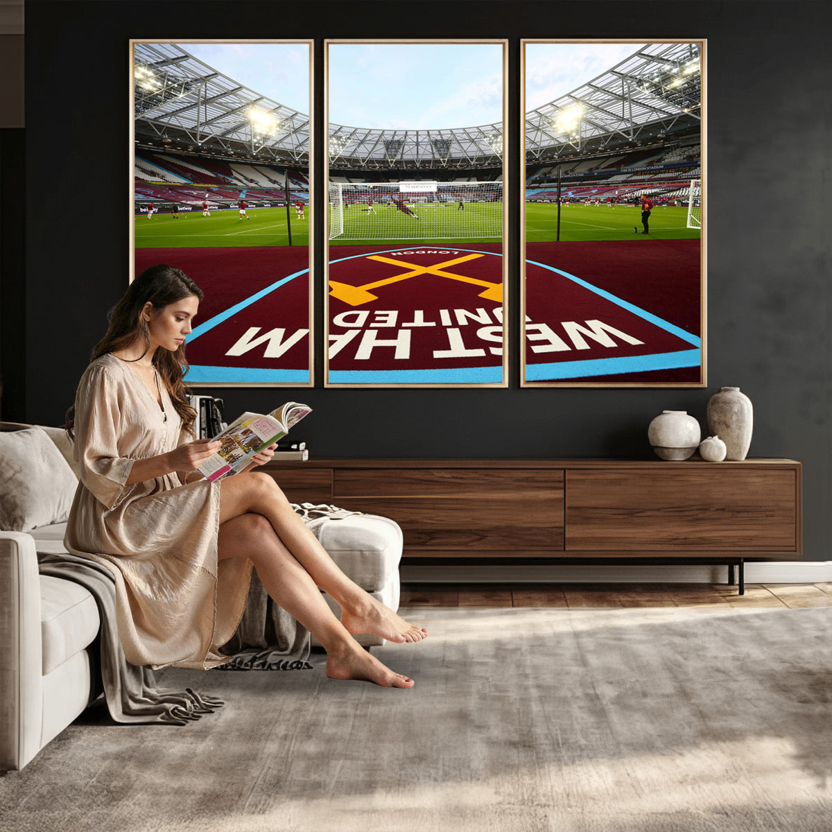 77367-MGV-CV-36X24 - West Ham United FC Stadium Canvas Wall Art, London Stadium