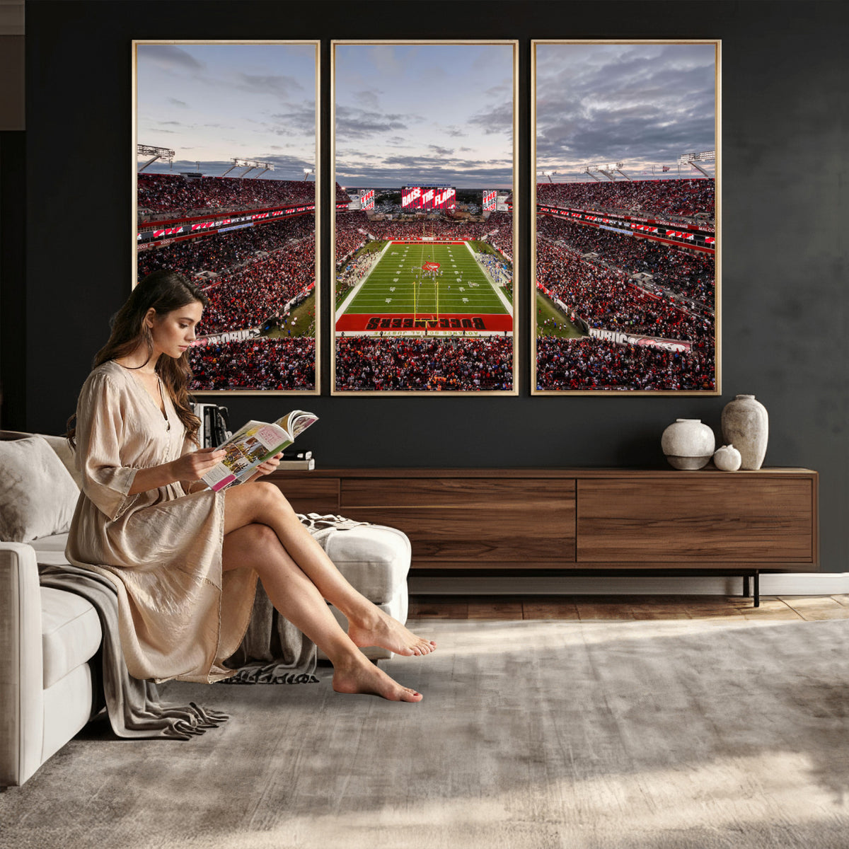 35698-MGV-CV-36X24 - Florida Tampa Raymond James Stadium Wall Art Canvas Print - NFL Football Stadium Print Canvas
