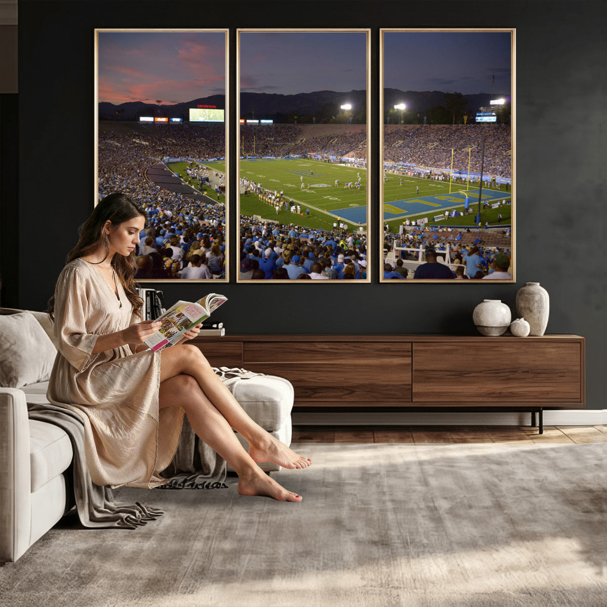 90359-MGV-CV-36X24 - UCLA Bruins Football Team Print - Pasadena Rose Bowl Stadium Wall Art Canvas Print
