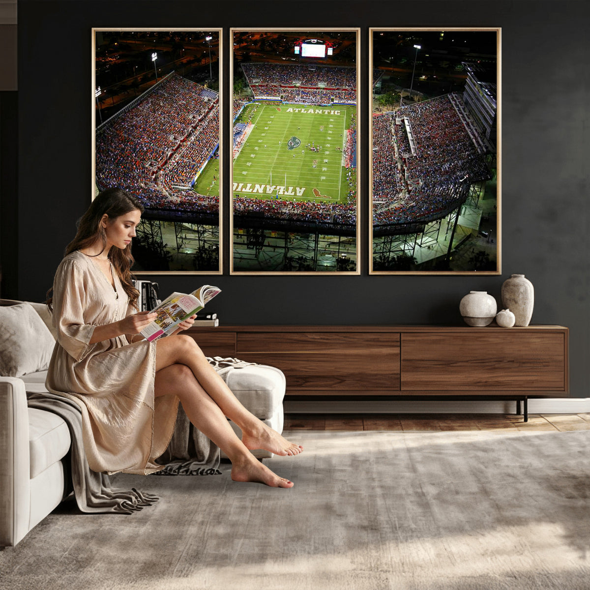 72354-MGV-CV-36X24 - Florida Atlantic University Owls Football Team Print - Boca Raton FAU Stadium Wall Art Canvas Print