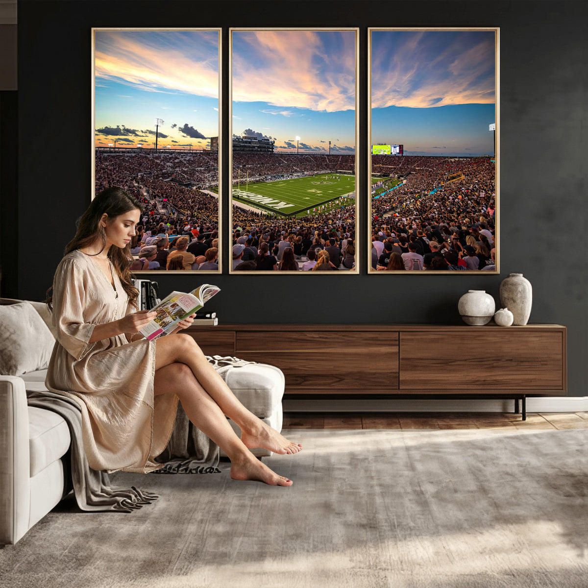 50243-MGV-CV-36X24 - UCF Knights Football Team Print - Orlando FBC Mortgage Stadium Wall Art Canvas Print