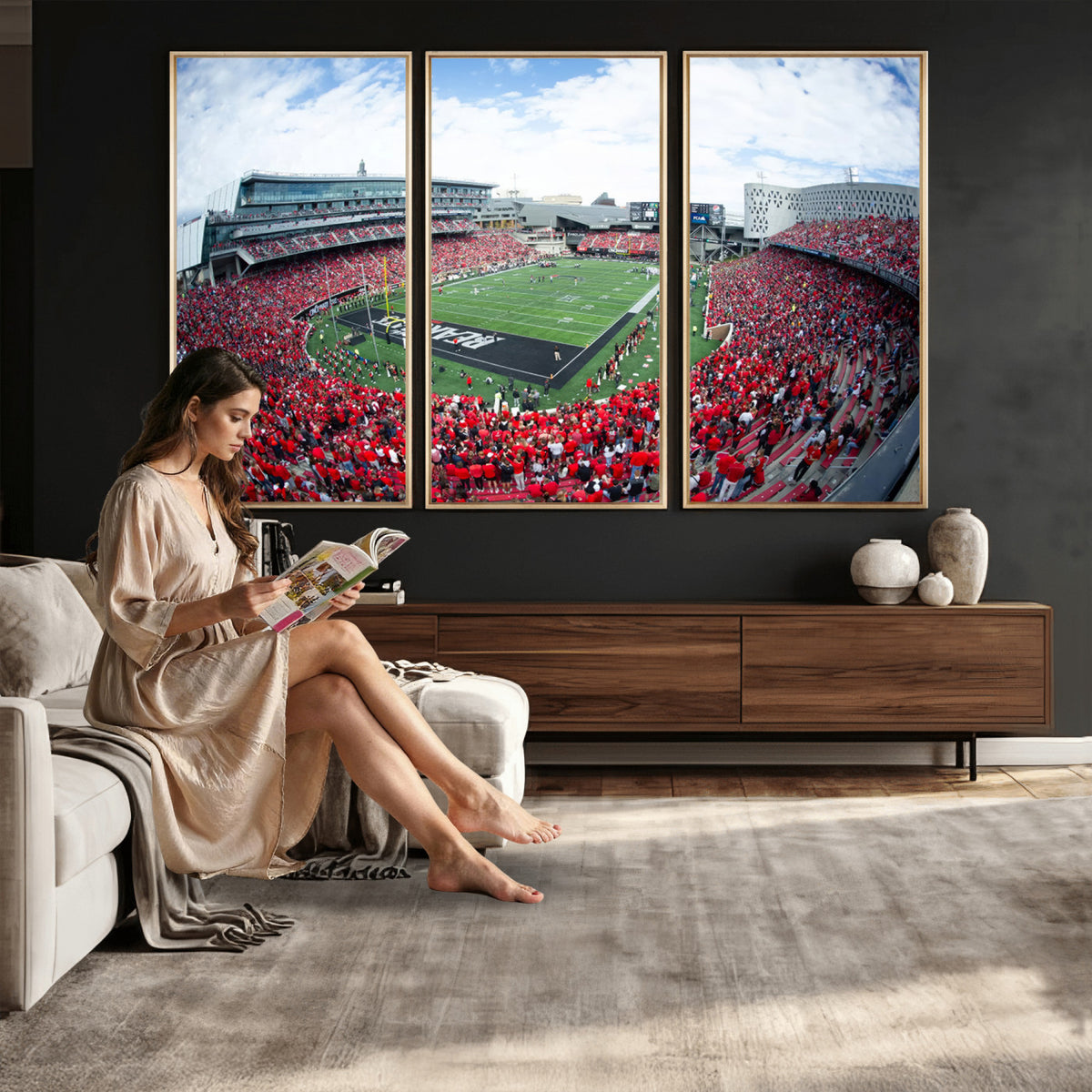 54070-MGV-CV-36X24 - Cincinnati Bearcats Football Team Print - Nippert Stadium Wall Art Canvas Print