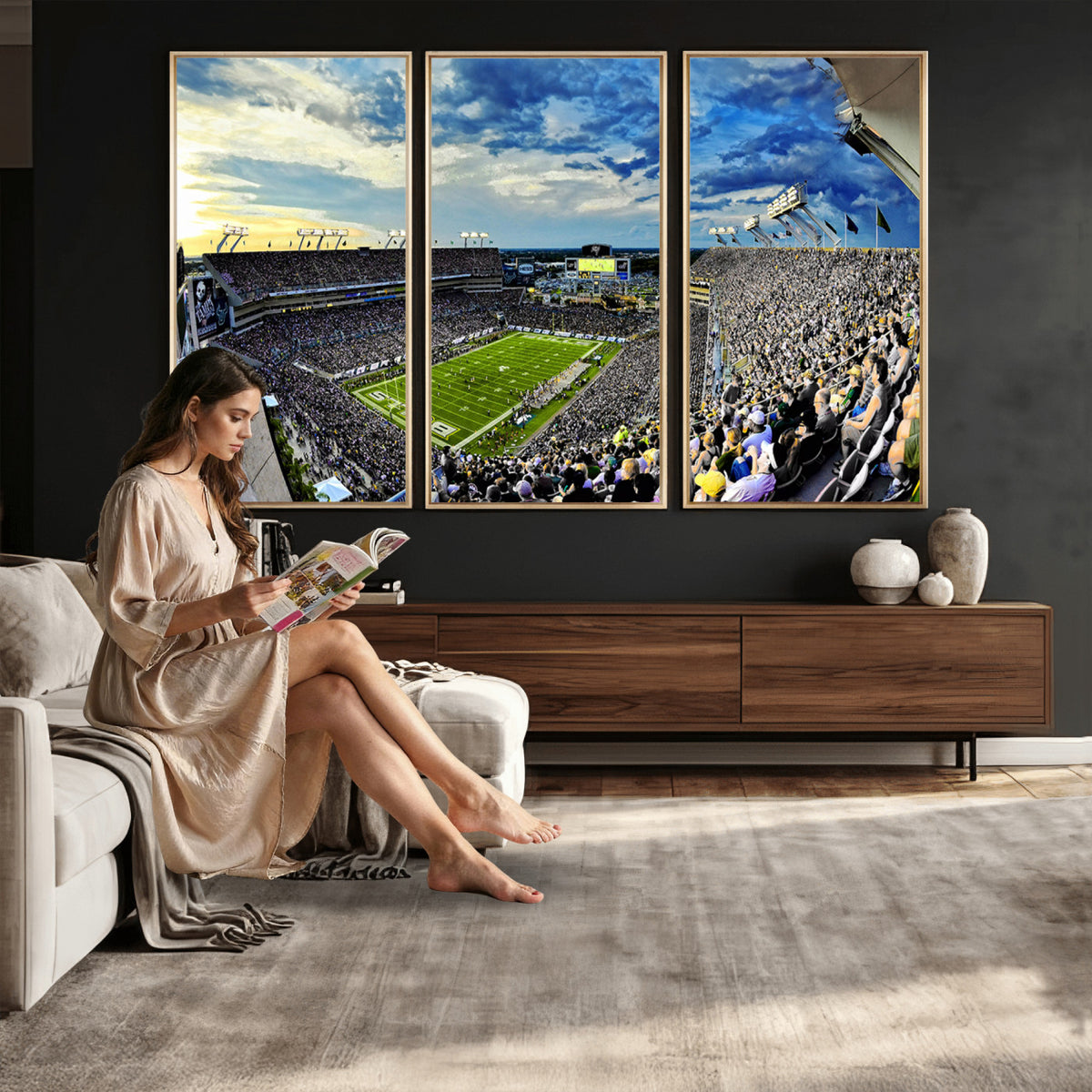 23788-MGV-CV-36X24 - Framed USF Bulls Football Team Print - Tampa Raymond James Stadium Wall Art Canvas Print