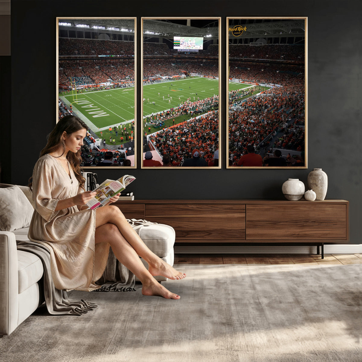 33698-PAN-FL-20X10 - Miami Hurricanes Football Team Print Canvas- Miami Hard Rock Stadium Wall Art Canvas Print