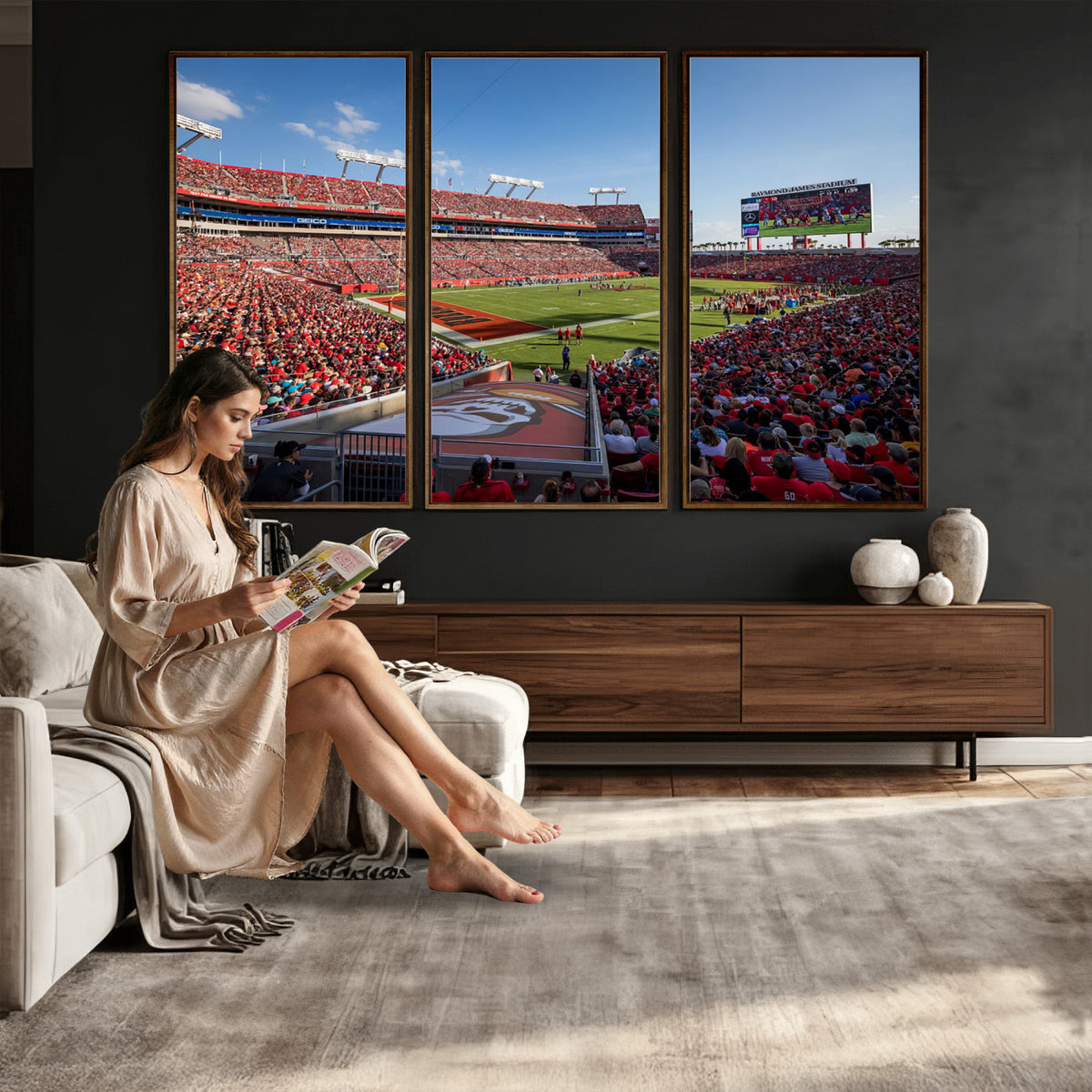 65229-MGV-CV-36X24 - Florida Tampa Raymond James Stadium Wall Art Canvas Print - NFL Football Stadium Print