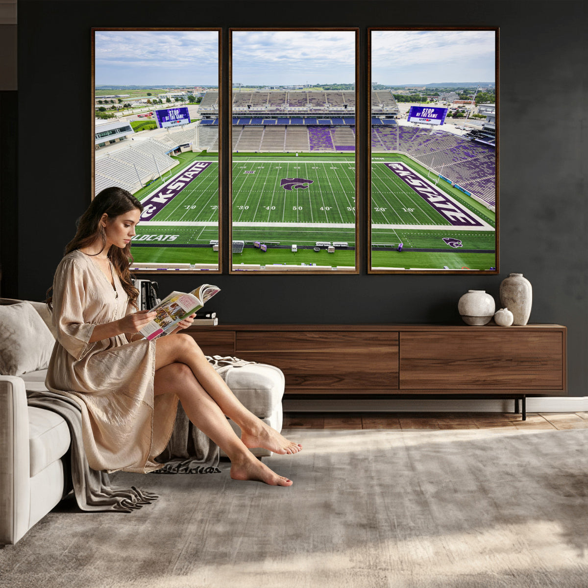 29452-MGV-CV-36X24 - KState Wildcats Football Team Print - Manhattan Bill Snyder Family Football Stadium Wall Art Canvas