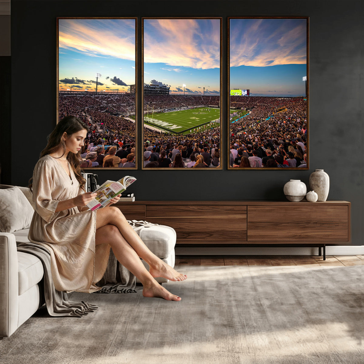 50243-MGV-CV-36X24 - UCF Knights Football Team Print - Orlando FBC Mortgage Stadium Wall Art Canvas Print