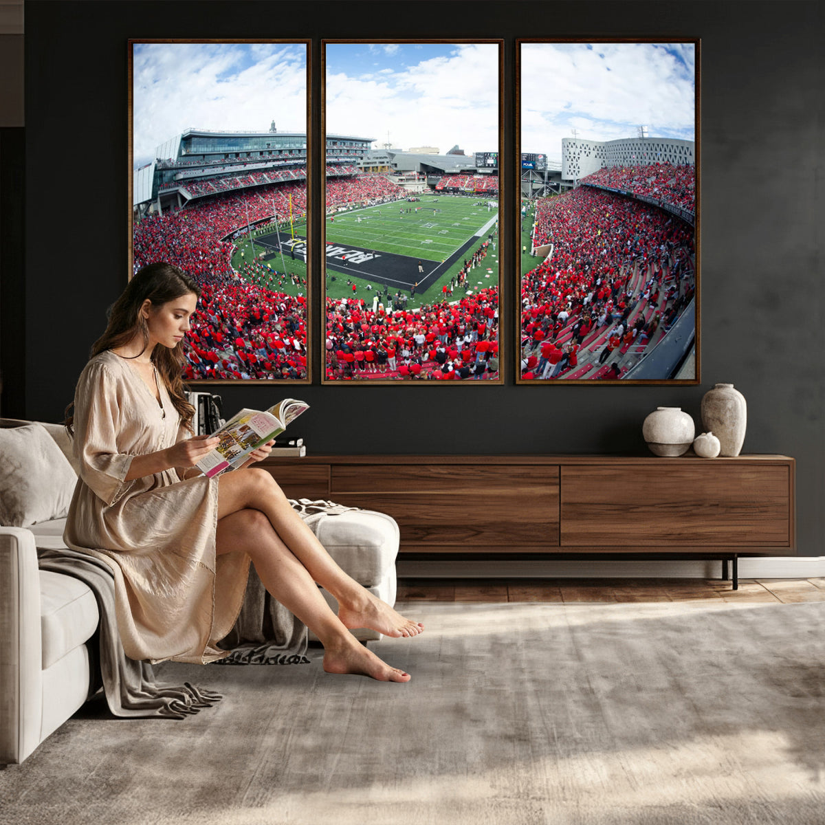 54070-MGV-CV-36X24 - Cincinnati Bearcats Football Team Print - Nippert Stadium Wall Art Canvas Print