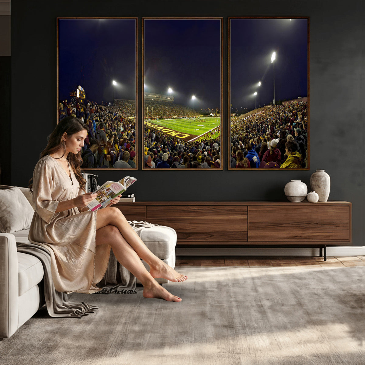 45619-MGV-CV-36X24 - Central Michigan University Chippewas Canvas Wall Art, Football Team Print - Mount Pleasant