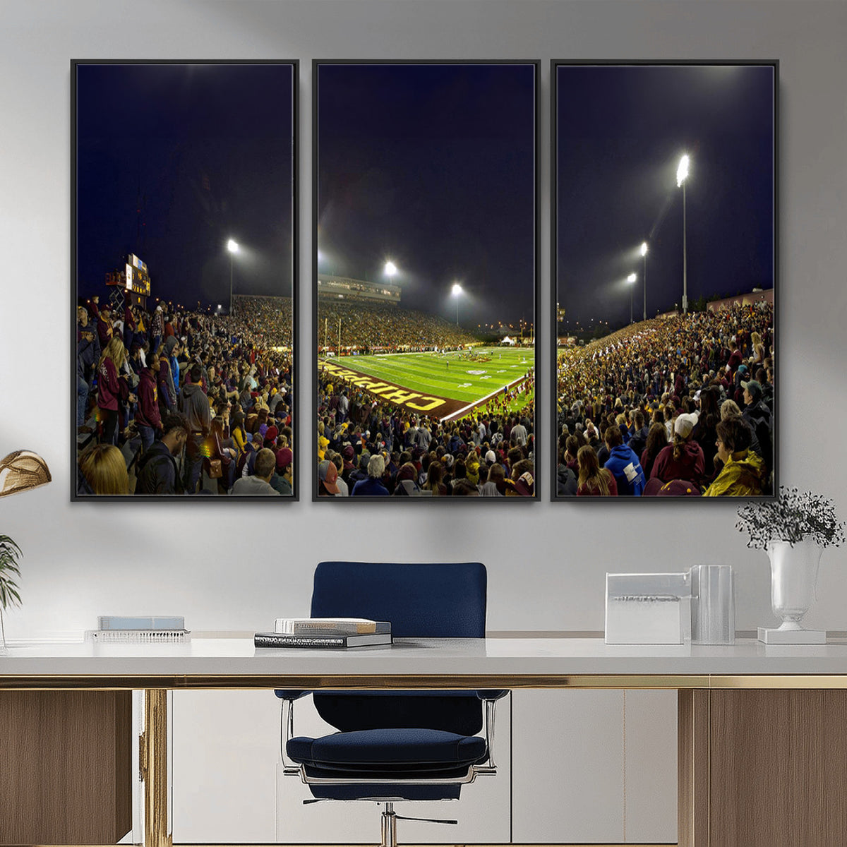 45619-MGV-CV-36X24 - Central Michigan University Chippewas Canvas Wall Art, Football Team Print - Mount Pleasant