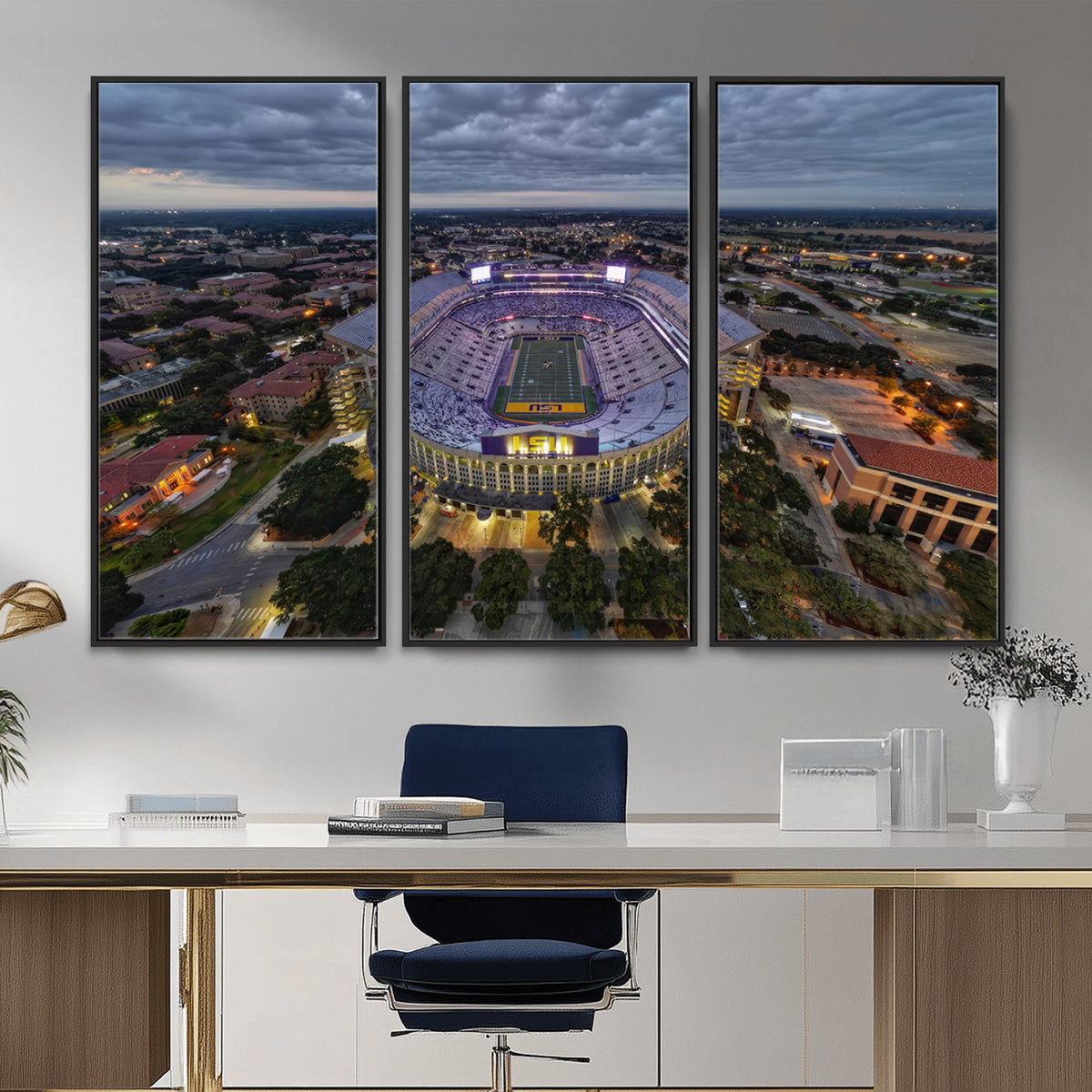 77405-MGV-CV-36X24 - The Louisiana State University Tigers Football Team Print