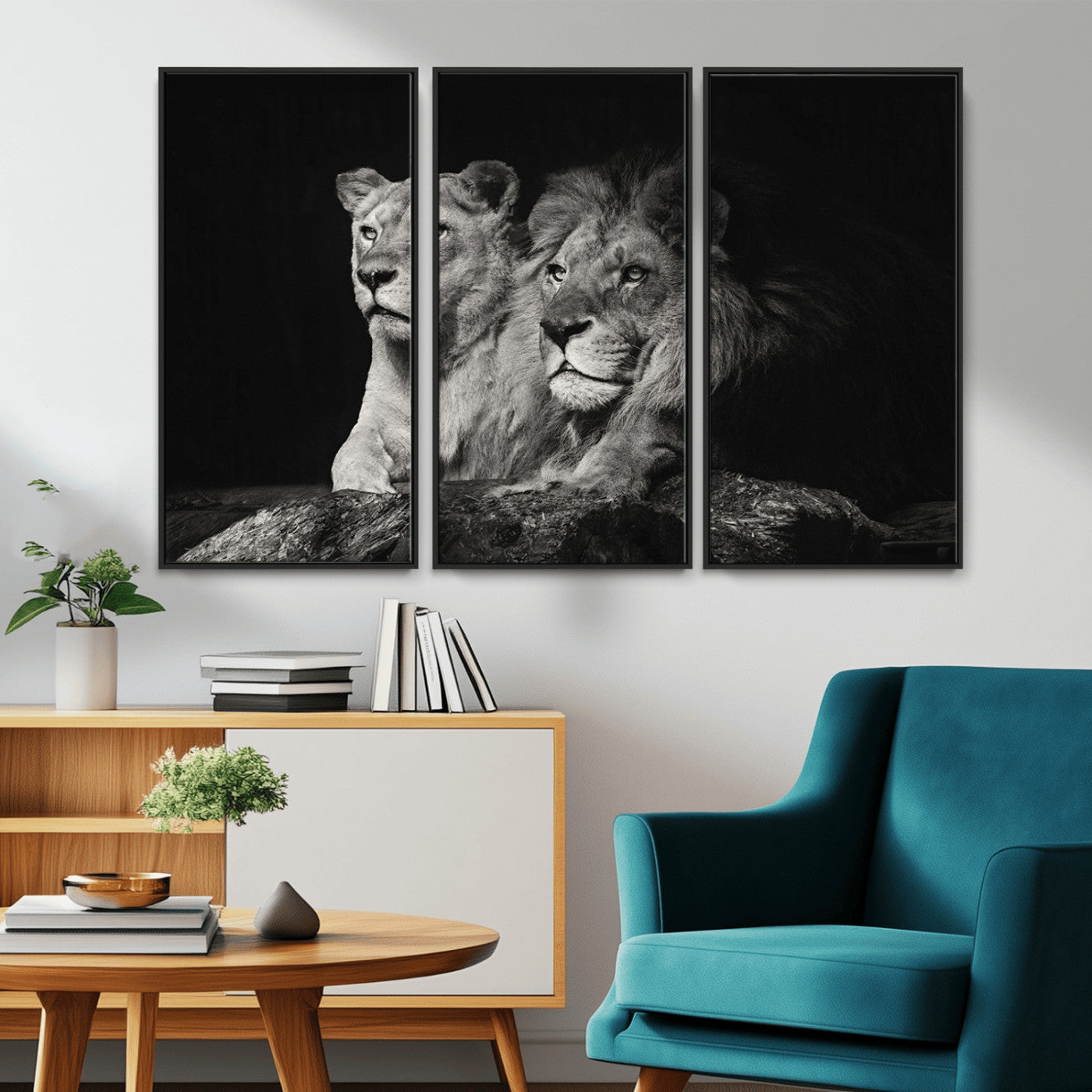 MGV-FC-48X32-3P - Lion Couple Canvas Wall Art Print – Elegant Wildlife Portrait in Black and White Lion Family – Ready to Hang