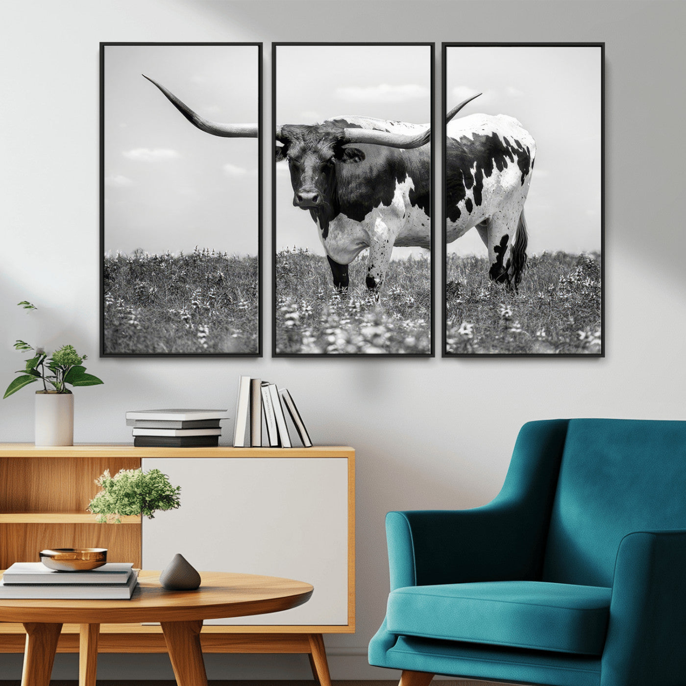 -Texas Black White Highland Longhorn Cow Wall Art Canvas Print
