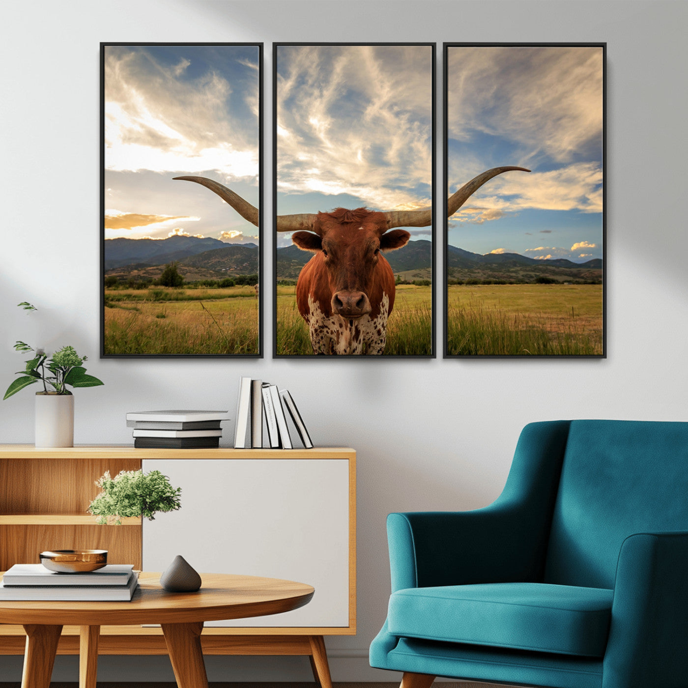 MGV-FC-48X32-3P - Texas Longhorn Canvas Wall Art – Majestic Triptych Animal Print – Rustic Western Decor for Living