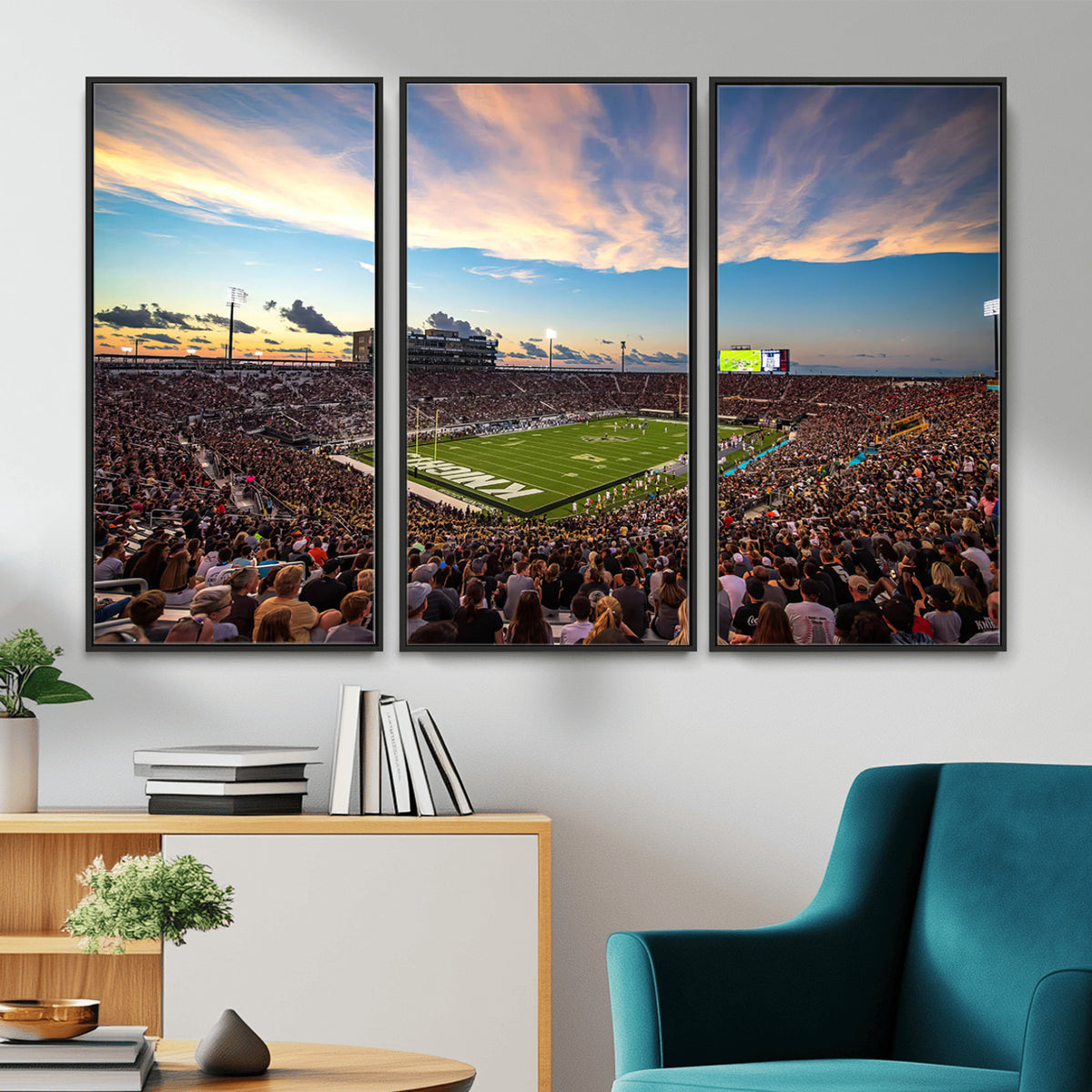 50243-MGV-CV-36X24 - UCF Knights Football Team Print - Orlando FBC Mortgage Stadium Wall Art Canvas Print