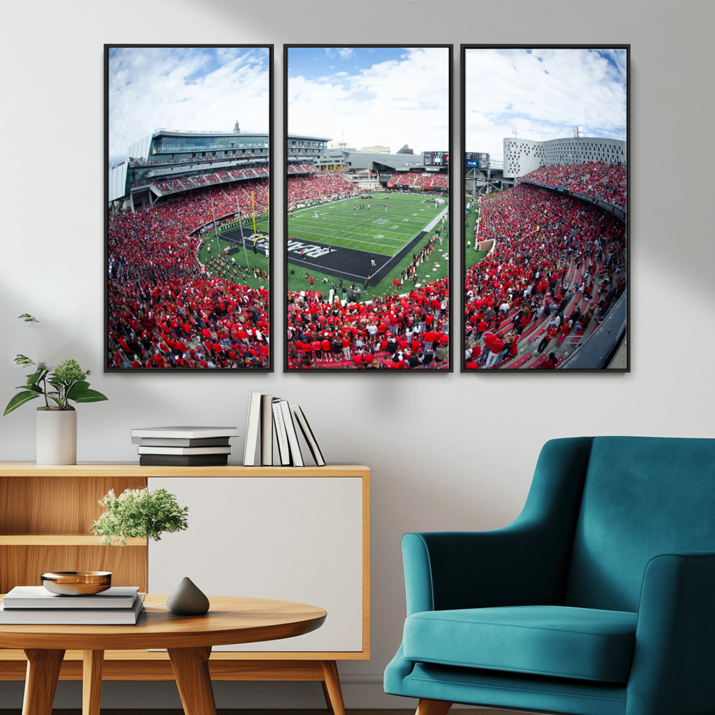 MGV-FC-48X32-3P - Cincinnati Bearcats Football Team Print - Nippert Stadium Wall Art Canvas Print